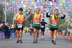 BIB: 42100, 4640, 44079
                            <button type="button" onclick="openModal(9905121)" class="btn btn-primary btn-sm float-right btn-popup" data-toggle="modal" data-target=".modal-high-quality">
                        <i class="fas fa-shopping-cart"></i> Add to Cart
                    </button>
                                            <button type="button" onclick="isThisMe(9905121, true)" class="btn btn-success btn-sm float-right btn-popup btn-isme hidden" data-toggle="tooltip" data-placement="bottom" title="นี่คือรูปของคุณใช่ไหม คลิกที่นี่เพื่อเอาเข้าอัลบั้ม">
                        <i class="fas fa-plus"></i> Add to album
                    </button>
                    <button type="button" onclick="isThisMe(9905121, false)" class="btn btn-warning btn-sm float-right btn-popup btn-isnotme hidden">
                        <i class="fas fa-ban"></i> Remove from album
                    </button>